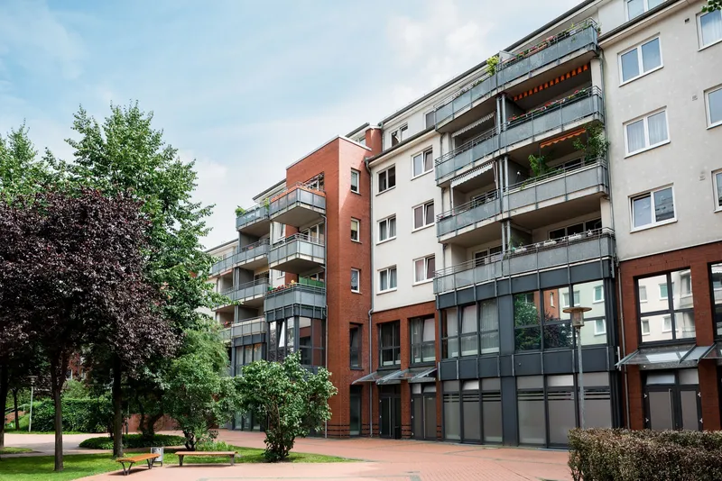Hübsche 2-Zimmer Wohnung mit Balkon & Aufzug in Marzahn — photo 1